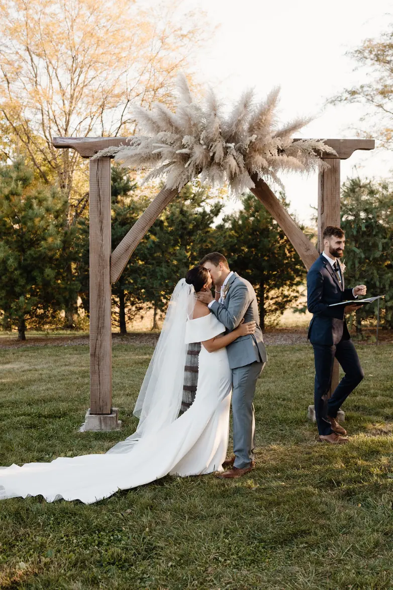310 paige and crayton at our missouri wedding barn paige and crayton at our missouri wedding barn