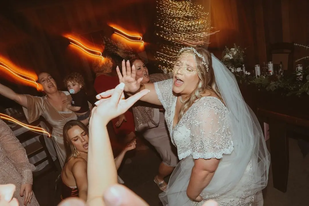 bride getting down at her refeption bride getting down at her refeption