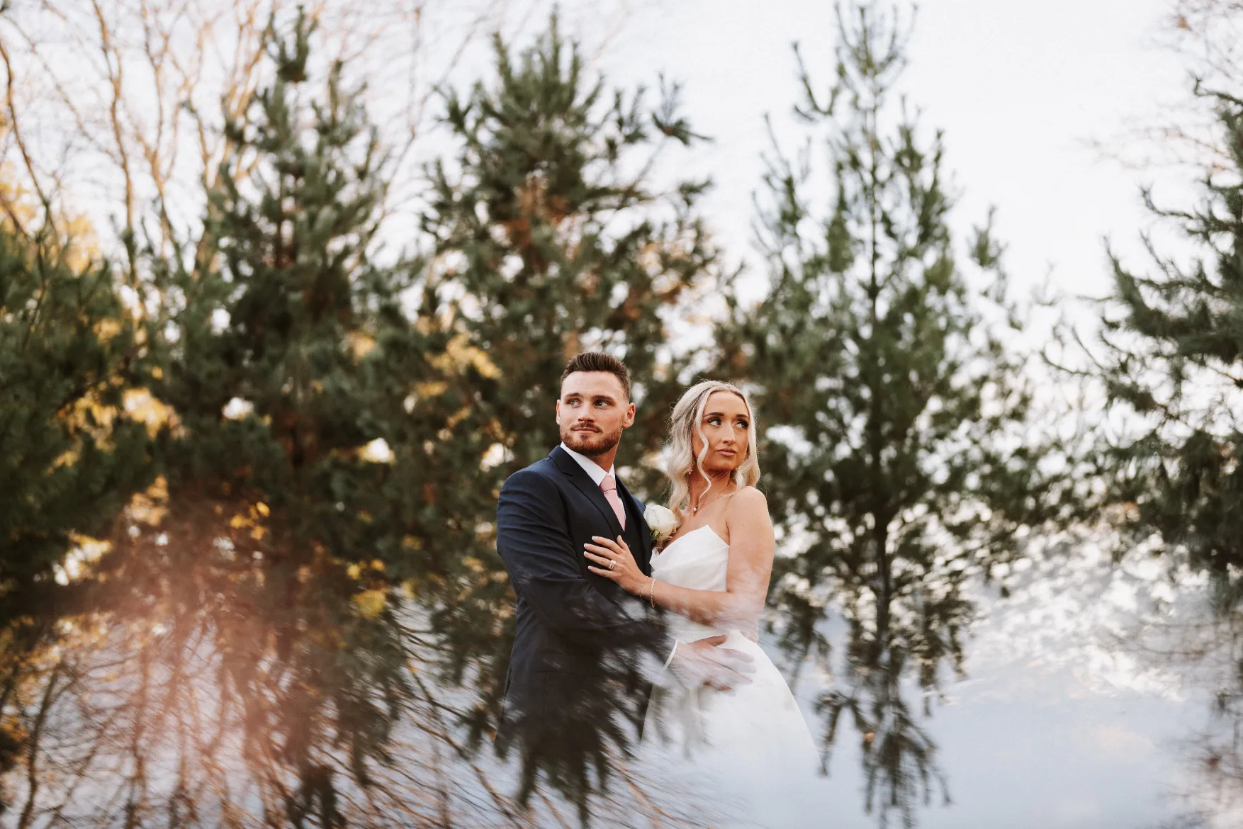 BS outdoor couple shots | unique wedding venues in kansas city